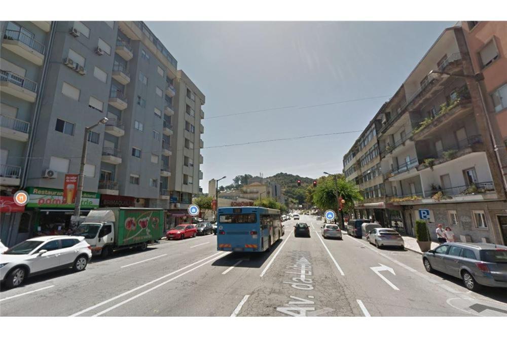 Flat Moderno E Em Apartamento *